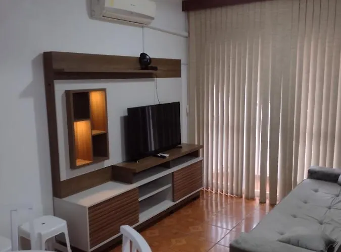 Apartamento com mobília nova.